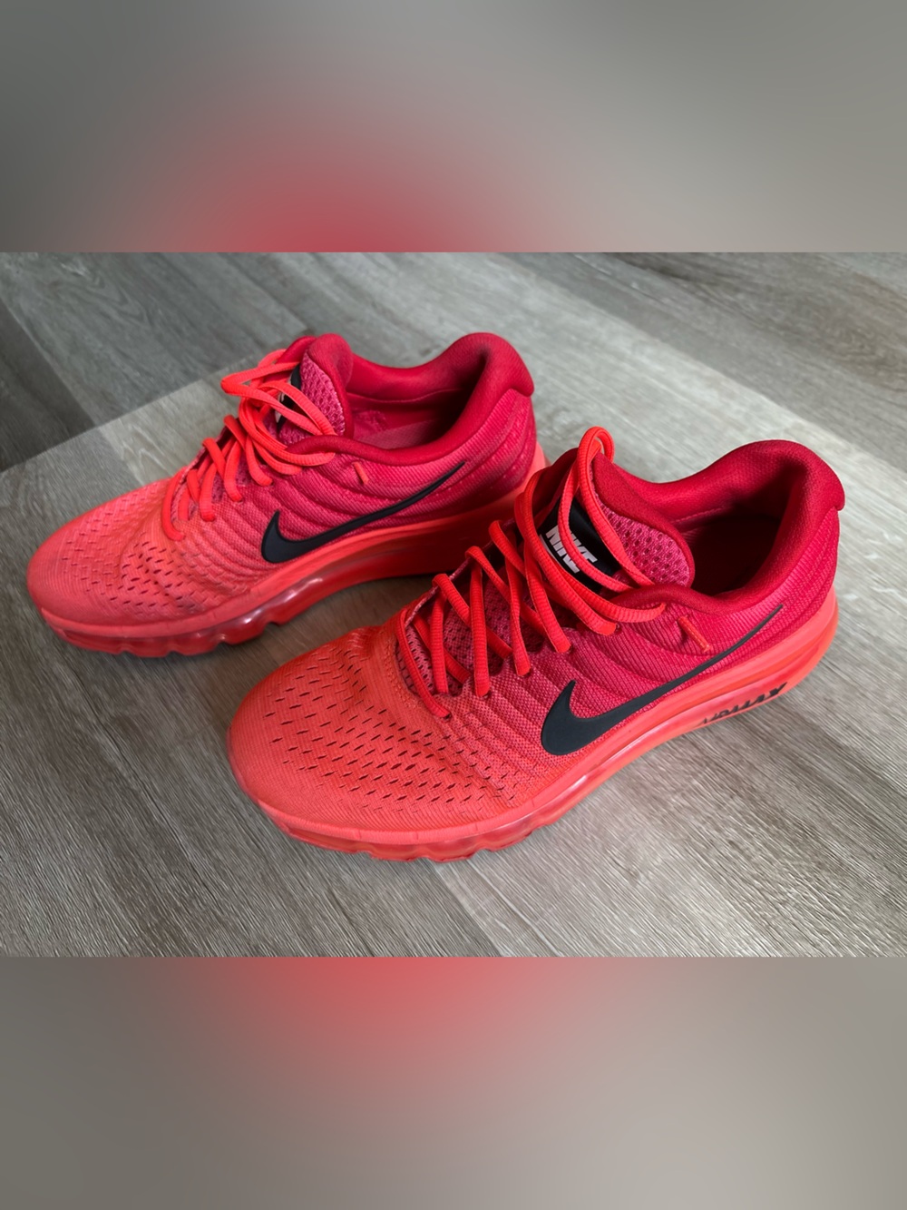 Nike Air Max 2017 Red Mens Size 8.5